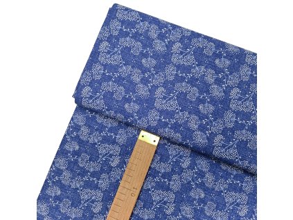 Bavlněné plátno - Bílé květy na modré- šíře 150cm/1bm