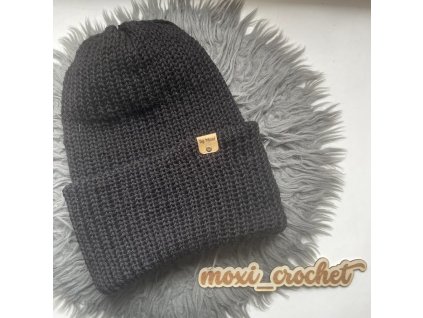 čepice flora černá