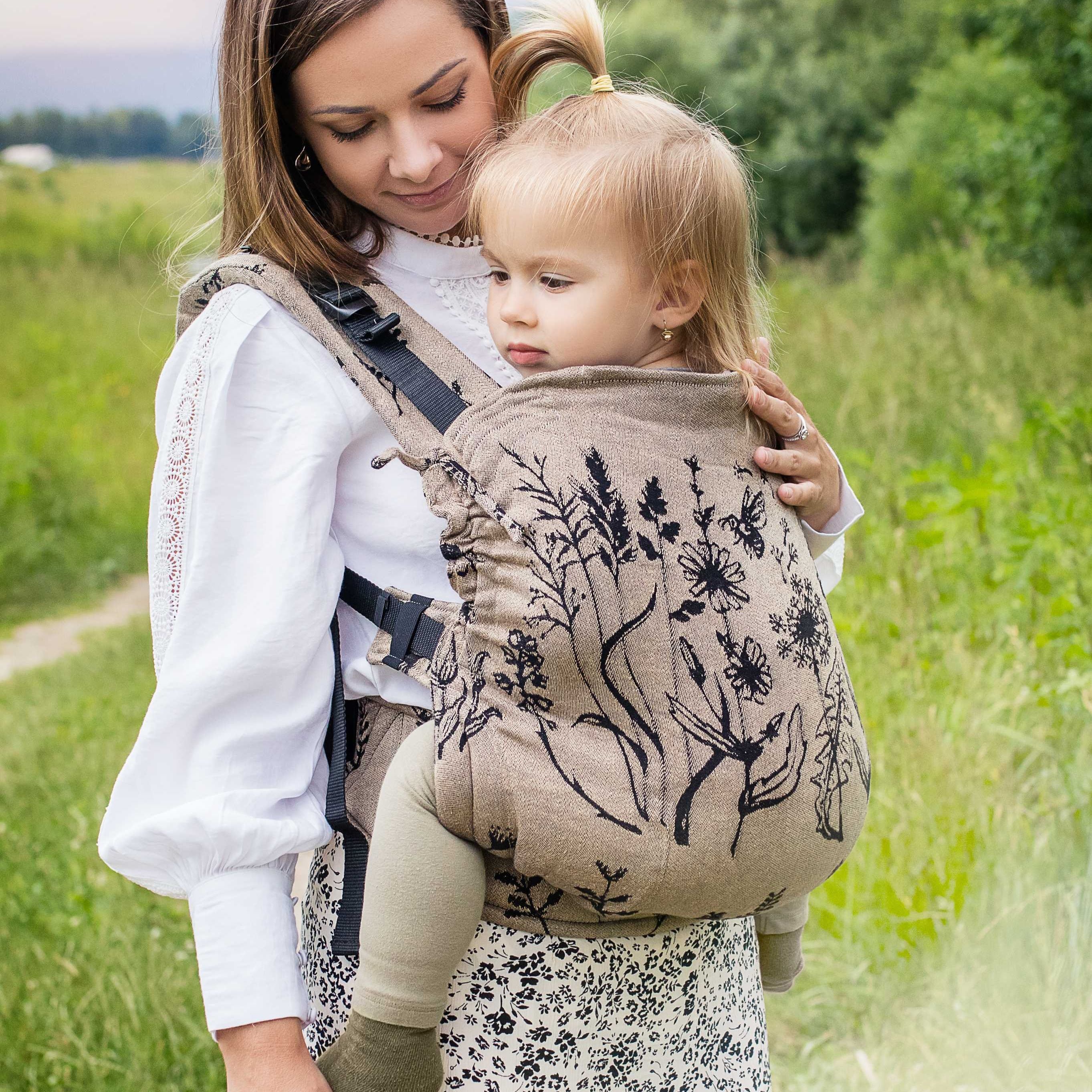 Moyo – Poľana Paisley | Ergonomický nosič Verzia nosiča: Classa, Veľkosť: Tiny size