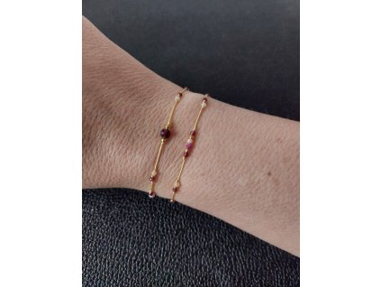 Náramek s granátem