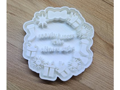 Zakázkové vykrajovátko s vlastním jménem