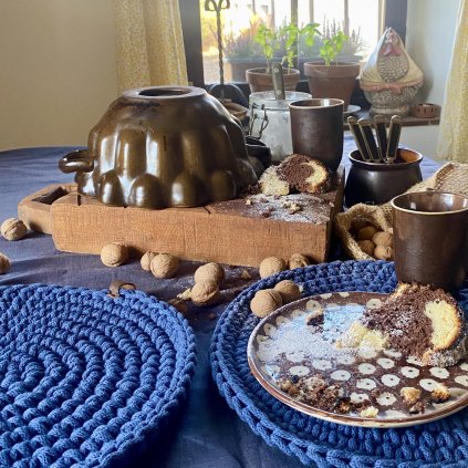 Háčkované prostírání pro čtyři