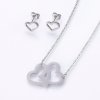 Dievčenská sada šperkov Prepletené srdcia náhrdelník na retiazke a náušnice z chirurgickej ocele