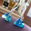 Náušnice s trojuholníkom Crystals Bermuda Blue 6628