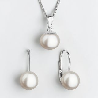 Hľadáte univerzálny šperk, ktorý podčiarkne vašu ženskosť pri každej príležitosti? Táto perlová súprava kombinuje jemnosť...