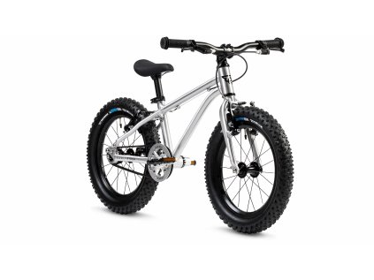 Seeker16threequarter3200x1800Mozrivetlesssaddle 4472x