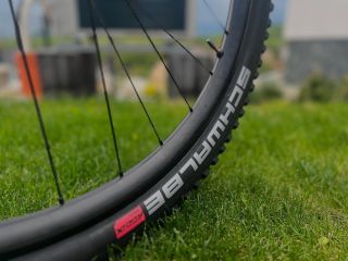 Prezuuuuutooo! Tá radosť, keď som mohol konečne prezut’ bike – fakt sa cítim ako malý chalan, čo dostal nové tenisky a ide...