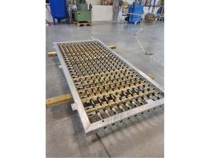 Šplhací síť Herkules PES 16 mm, oko 10x10 cm, rozměr 2,56 x 1,12 m, béžová