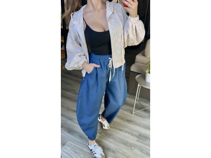 9D608AC2 972D 4E37 A028 F2D8F8E43450