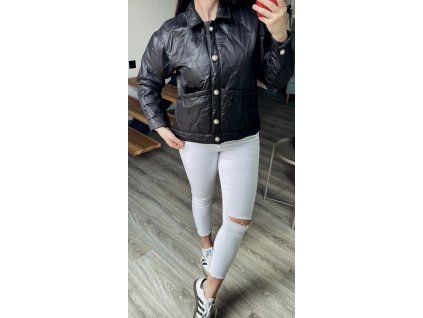 B80CAA9F 4E8D 4787 B3A1 F120A828BE99