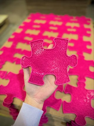 Mini maty MUFFIK, gdzie tylko spojrzycie! 🧩😍 A dlaczego są dziś w centrum uwagi? 👀 Bo przygotowujemy dla Was nowy zestaw z...