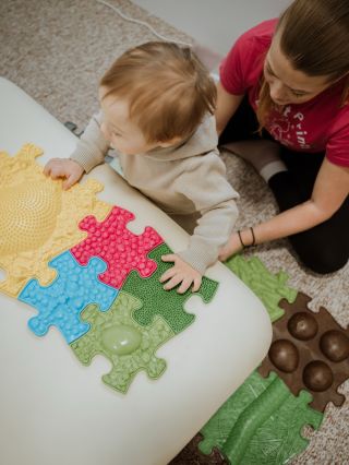 Maty MUFFIK znajdziesz nie tylko w domach, ale także u fizjoterapeutów i innych specjalistów. 🧩 Dzięki różnorodnym...