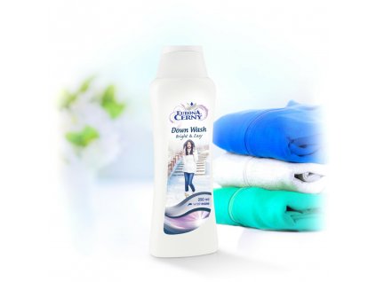 Tekutý prací prostředek na péřové bundy a spací pytle