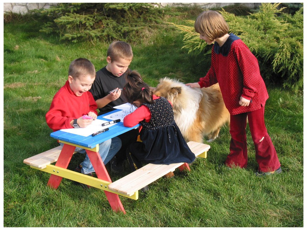 Dětský piknikový nábytek