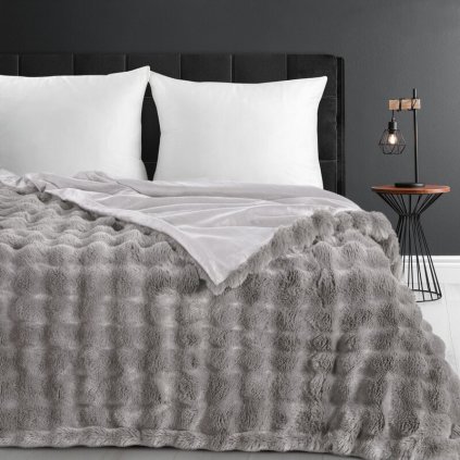 584922 prikryvka na postel lily strieborna 200 x 220 cm