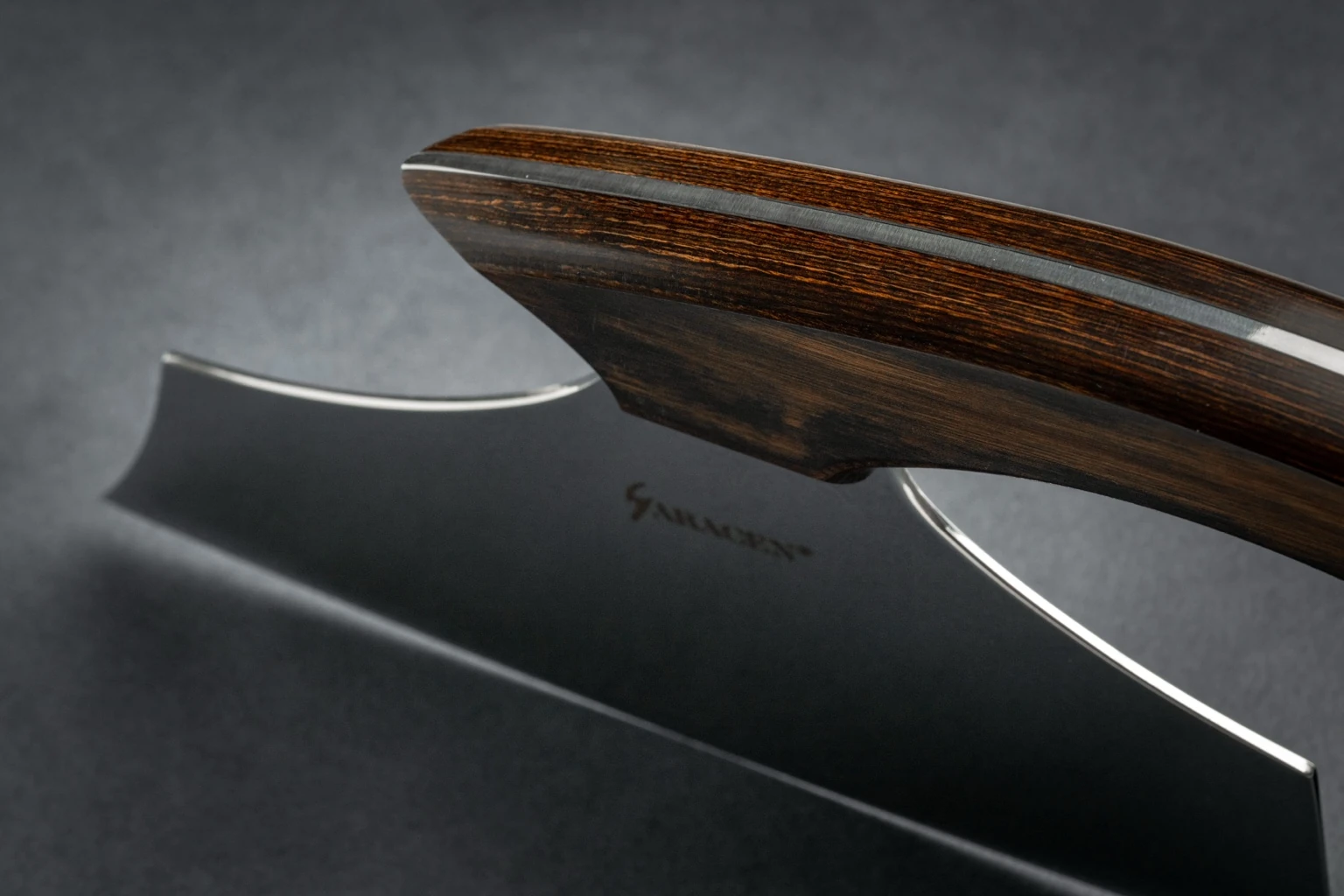 Saracenský průvodce: Jak vybrat nůž, který vám padne do ruky