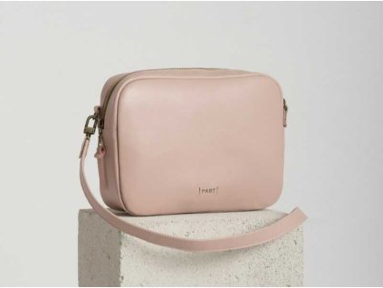 cameranude1web optimized