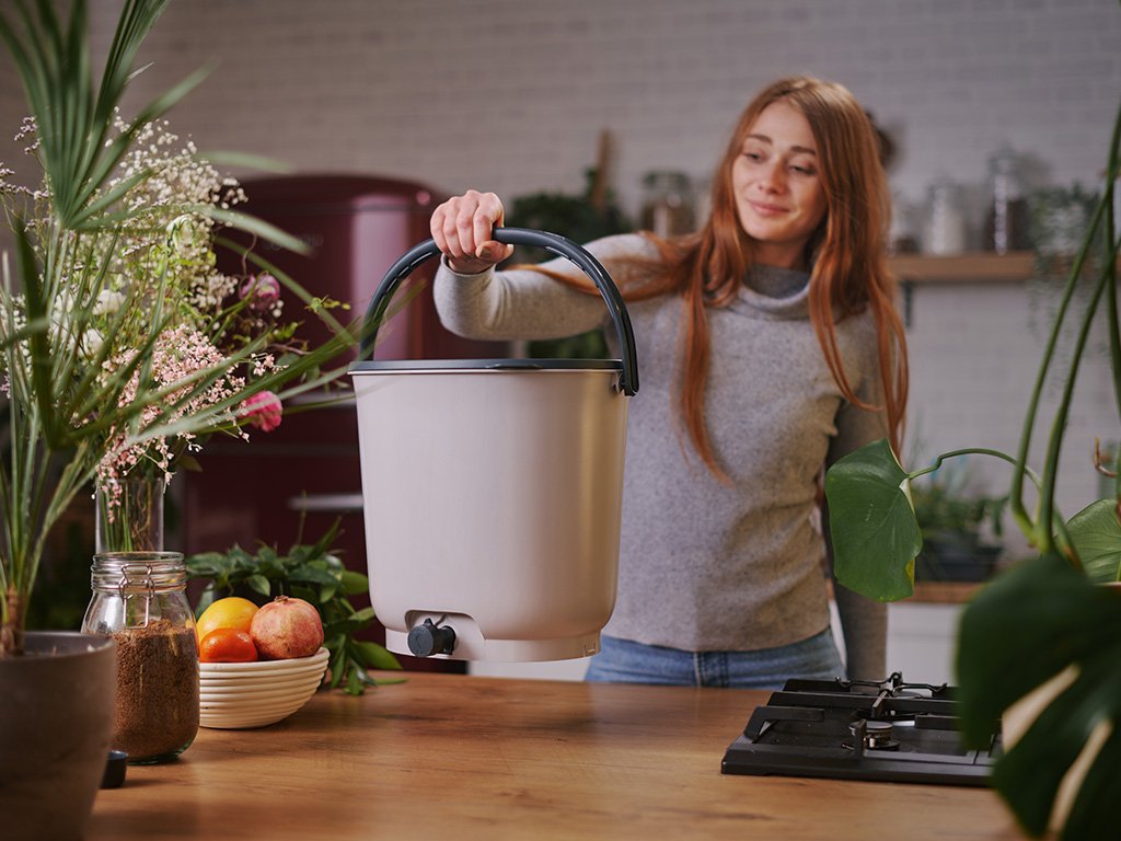 Domácí kompostér BOKASHI