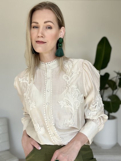 Letná krajková košeľa