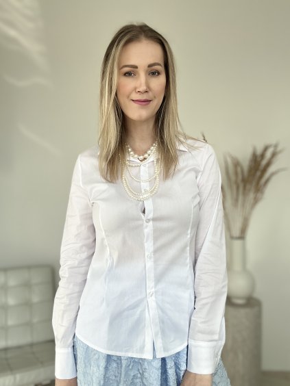 Elegantná biela košeľa