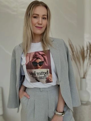 NOVINKY🌸 do tvojho jarného šatníka … ak sa ti ktorýkoľvek kúsok páči napíš mi do komentu a ja ti pošlem link Pre viac...