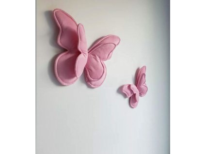 PINK motýlci na stěnu