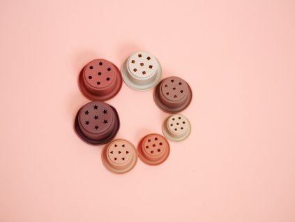 Skladacie montessori poháriky munn.