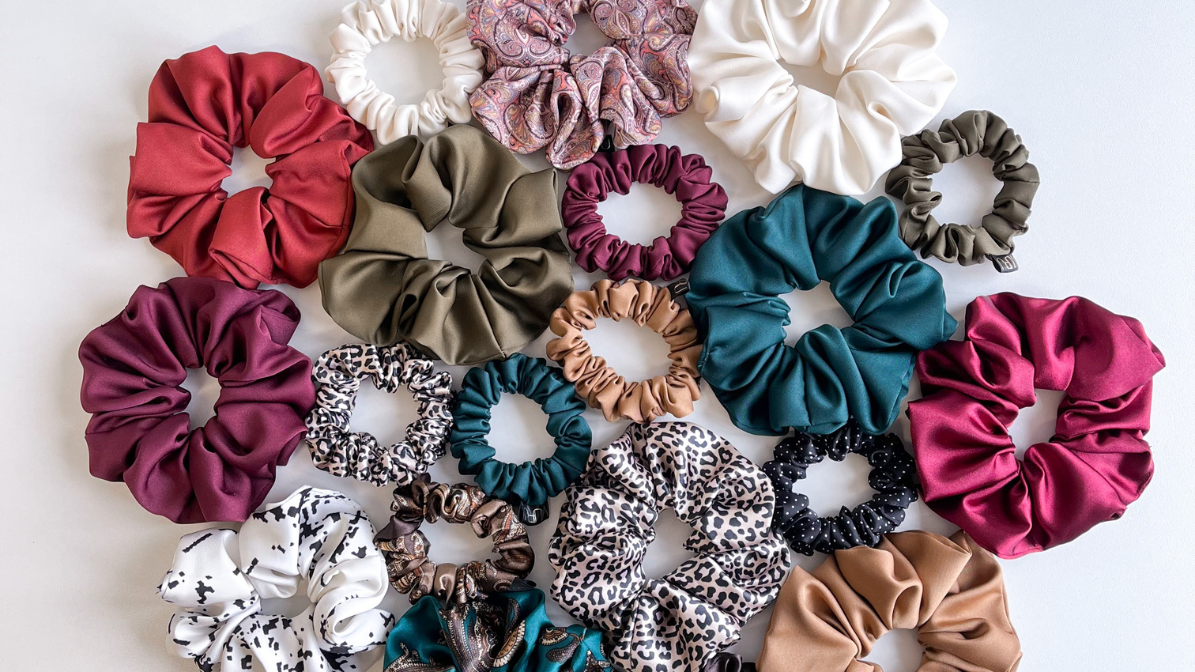 Podzimní novinky: Nové barvy saténových scrunchie gumiček, které si zamiluješ!