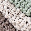 Úzká saténová scrunchie gumička - Mentolová matná