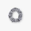 Úzká saténová scrunchie gumička - Šedá matná