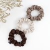 Úzká saténová scrunchie gumička - Dark chocolate