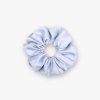 Saténová scrunchie gumička - Světle modrá matná