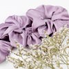 Saténová scrunchie gumička - Lila matná