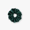 Saténová scrunchie gumička - Tmavě zelená matná