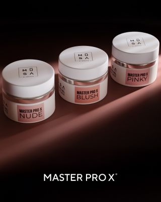 Gél, ktorý drží tempo s tebou. Bez zatekania.. Bez stresu... MASTER PRO X je presne ten typ stavebného gélu, pri ktorom...
