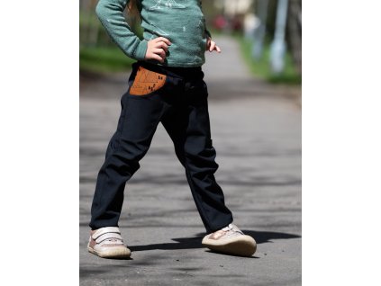 stromy a hory na skořici softshell kalhoty dětské s flessem3