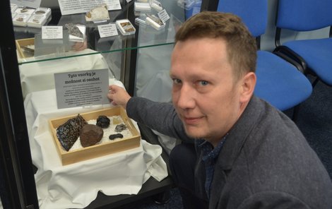 Aha / Nadšenec Jaroslav z Frýdku-Místku: Unikátní muzeum meteoritů!
