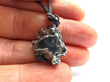 Přívěsek meteorit Aletai + kožená šňůrka