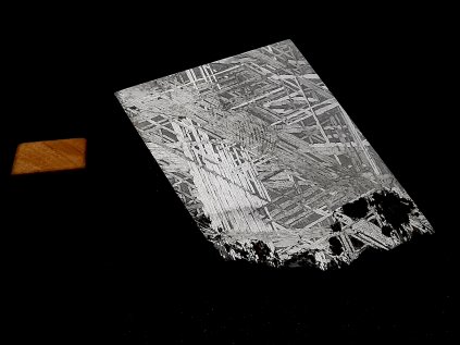 Meteorit Muonionalusta 83,2 gr. / koncový řez