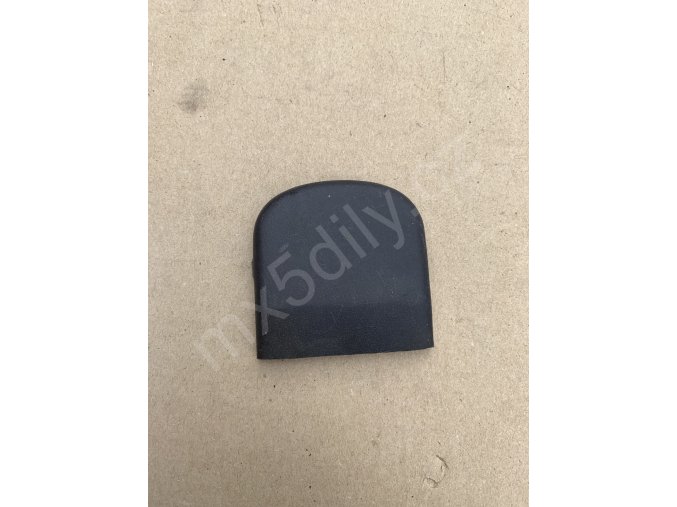 2842 krytka pojezdu sedacky