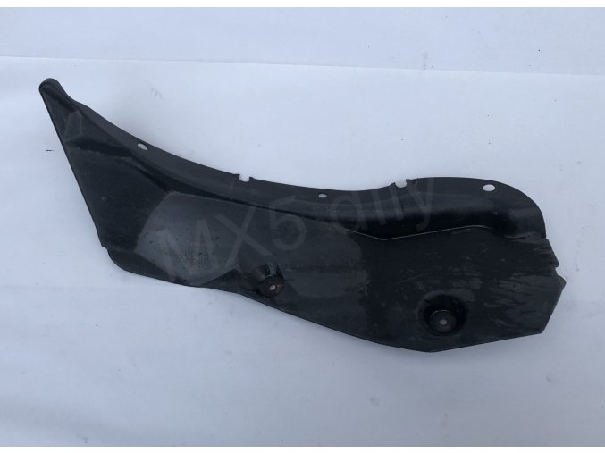 Plastový podběh zadní NB - vnější (Strana pravý, Umístění vnější)