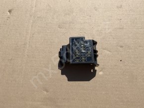 3046 kryt pojistek vnitrni na