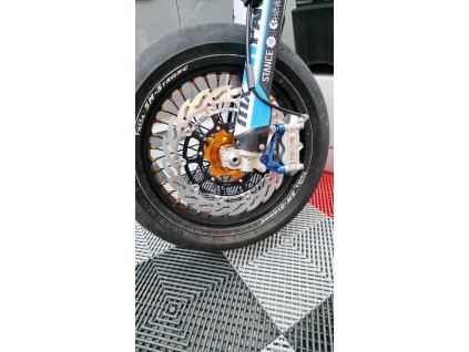 Sada radiálního adaptéru a 4-pístkového brzdového třmenu Brembo (100 mm) – Modrá– 320 mm kotouč –Stark Varg