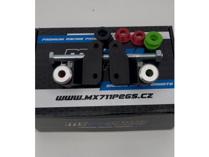 Spodní držáky motoru s gumovou izolací – Ducati Desmo 450 (2026)černé