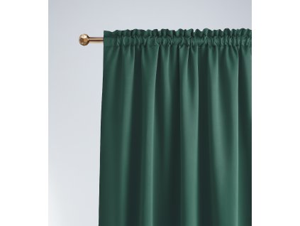 Dekorační závěs s řasící páskou zatemňující NICOLA - BLACKOUT 140x250 cm, zelená (cena za 1 kus) MyBestHome