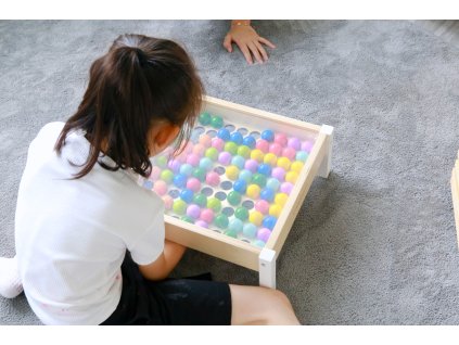 Magic fingers table