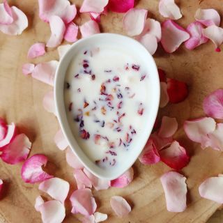 Valentýn je za dveřmi! Na tento svátek všech zamilovaných doporučujeme masážní svíčku Damask Rose, která svou jedinečnou...