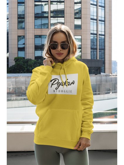 pejskař čtverec žlutá mikina s kapucí
