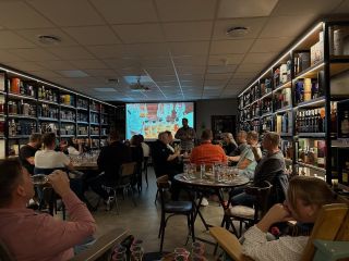 V Římě se neoslavovalo jen vítězství, ale i přátelství. Nápoj byl mostem mezi lidmi, způsobem, jak sdílet chvíli a...