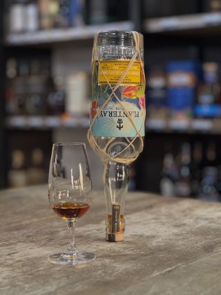 Bottle kill láhve, která za to stála. Rozdělil jsem se o ni přesně s 26 lidmi na 3 různých akcích. #planteray #mydrinks...